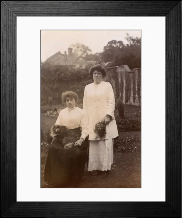 Framed Print : Women with Pomeranian Framed Print : Women with Pomeranian