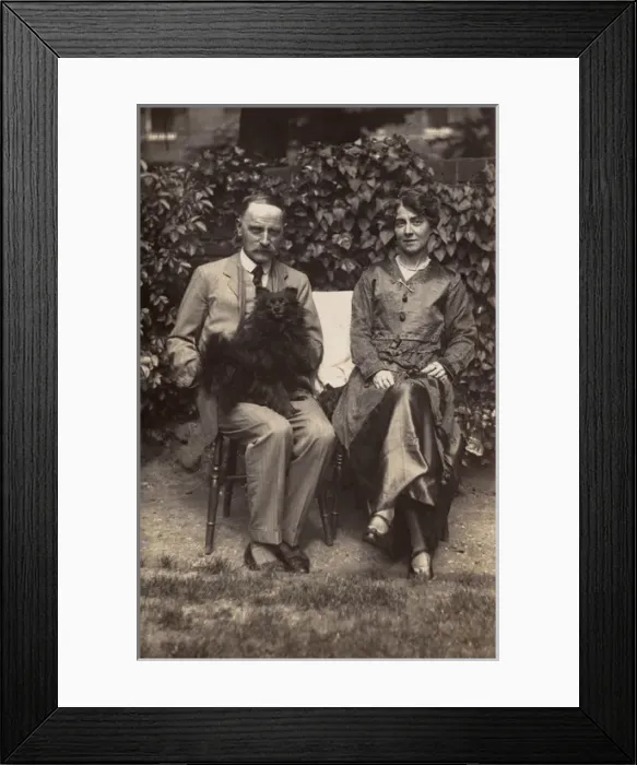 Framed Print : Couple with Pomeranian Framed Print : Couple with Pomeranian