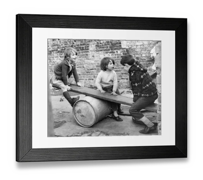 Framed Print : Three children on a Balham street, SW London Framed Print : Three children on a Balham street, SW London