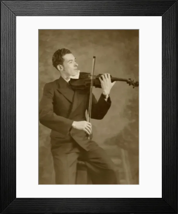 Framed Print : Man playing the violin Framed Print : Man playing the violin