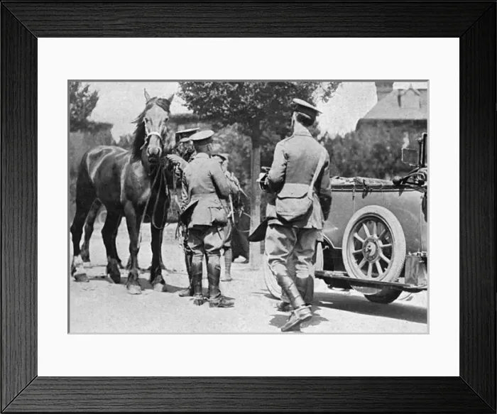 Framed Print : Soldiers commandeering horses at Bexhill, WW1 Framed Print : Soldiers commandeering horses at Bexhill, WW1