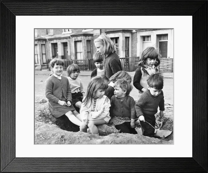 Framed Print : Group of children on a Balham street, SW London Framed Print : Group of children on a Balham street, SW London