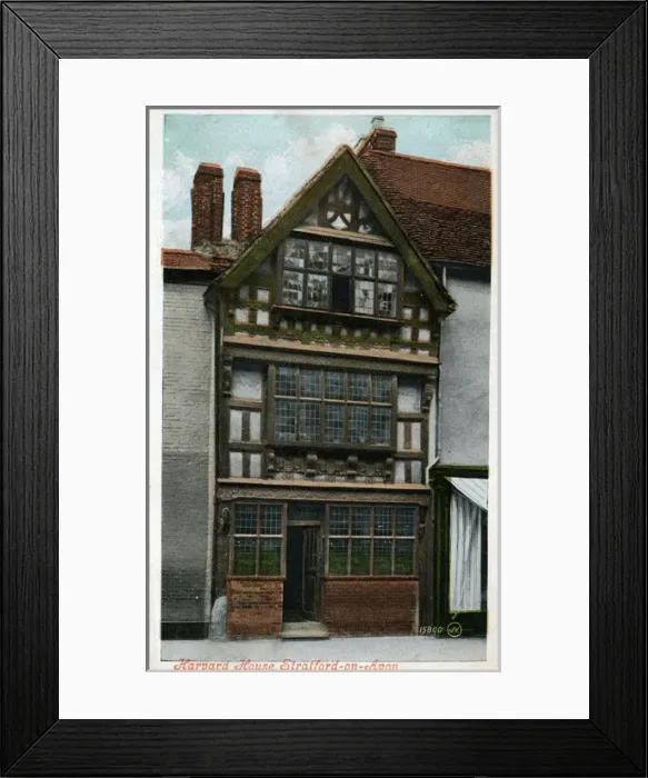 Framed Print : Harvard House, Stratford-on-Avon, Warwickshire Framed Print : Harvard House, Stratford-on-Avon, Warwickshire