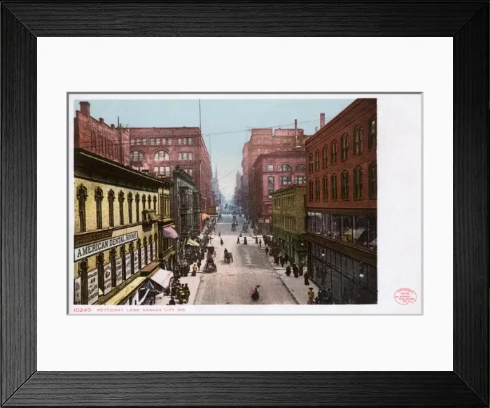 Framed Print : Petticoat Lane, Kansas City, Missouri, USA Framed Print : Petticoat Lane, Kansas City, Missouri, USA
