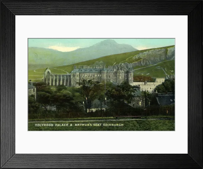Framed Print : Holyrood Palace & Arthurs Seat, Edinburgh, Midlothian Framed Print : Holyrood Palace & Arthurs Seat, Edinburgh, Midlothian