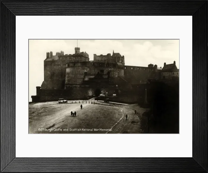 Framed Print : The Castle & Scottish National War Memorial, Edinburgh Framed Print : The Castle & Scottish National War Memorial, Edinburgh