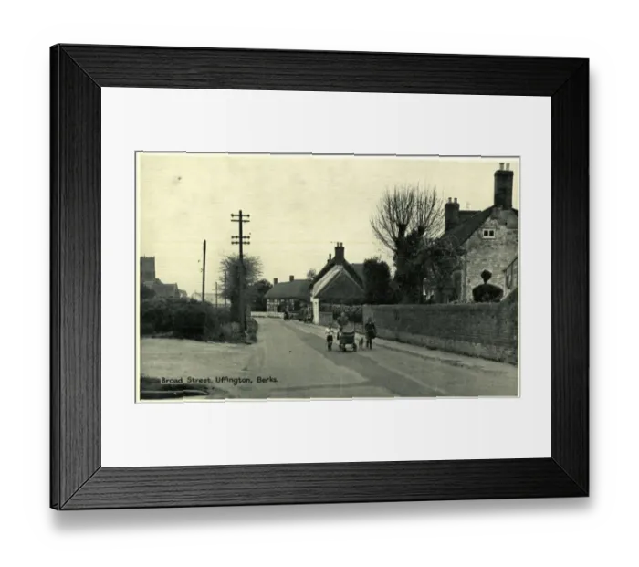 Framed Print : Broad Street, Uffington, Oxfordshire Framed Print : Broad Street, Uffington, Oxfordshire
