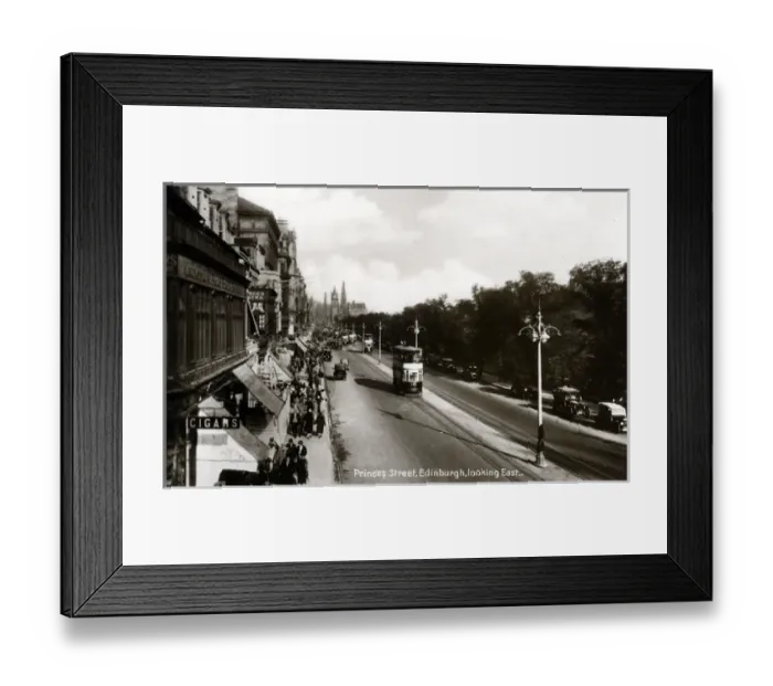 Framed Print : Princes Street, Edinburgh, Midlothian Framed Print : Princes Street, Edinburgh, Midlothian