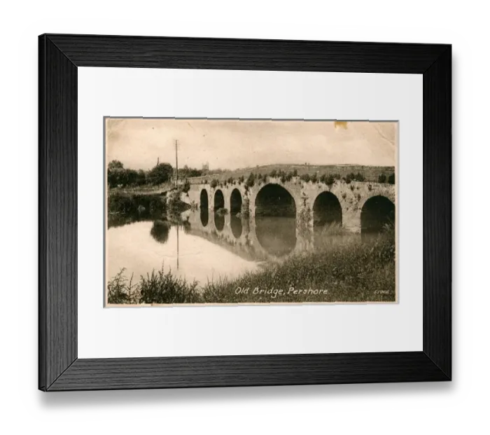 Framed Print : The Old Bridge, Pershore, Worcestershire Framed Print : The Old Bridge, Pershore, Worcestershire