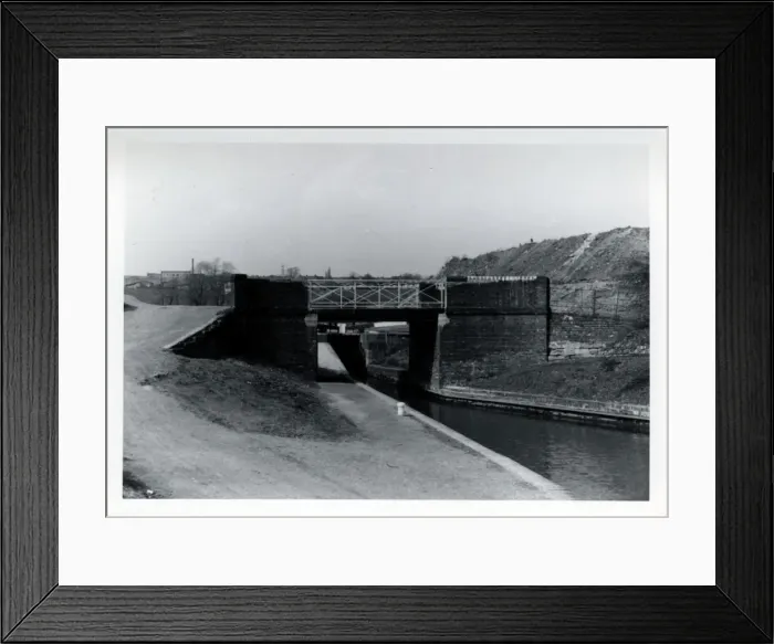 Framed Print : Park Head Locks, Dudley, Worcestershire Framed Print : Park Head Locks, Dudley, Worcestershire