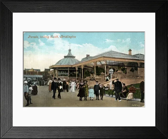 Framed Print : Parade Looking South, Bridlington, Yorkshire Framed Print : Parade Looking South, Bridlington, Yorkshire