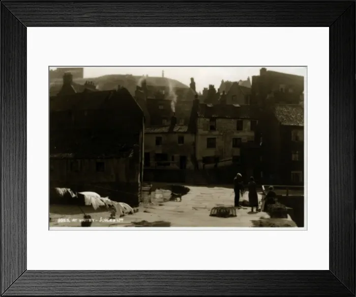 Framed Print : Sea-front Cottages, Whitby, Yorkshire Framed Print : Sea-front Cottages, Whitby, Yorkshire