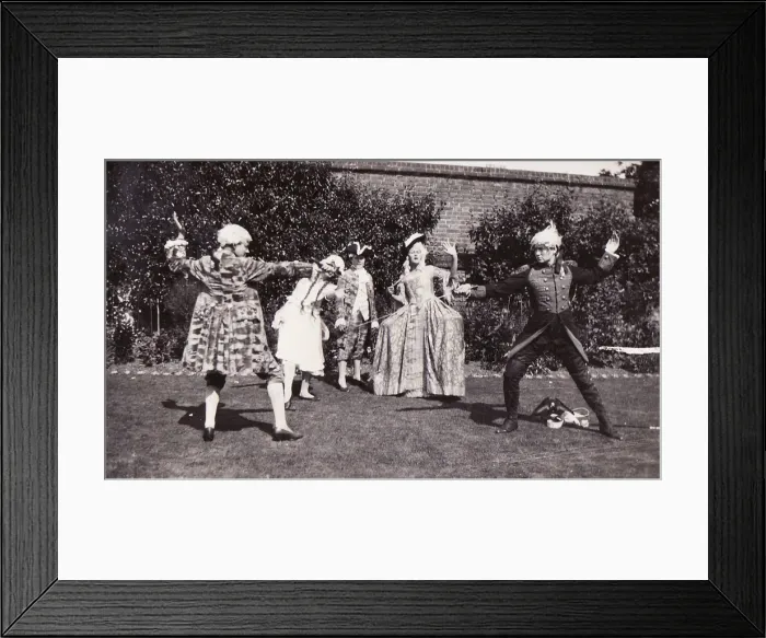 Framed Print : Duel with three observers in costume Framed Print : Duel with three observers in costume