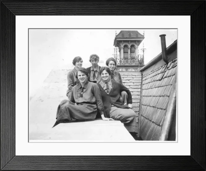 Framed Print : St Thomas Hopital - Lee, Griffin, Burtie, Mac and Billie Framed Print : St Thomas Hopital - Lee, Griffin, Burtie, Mac and Billie