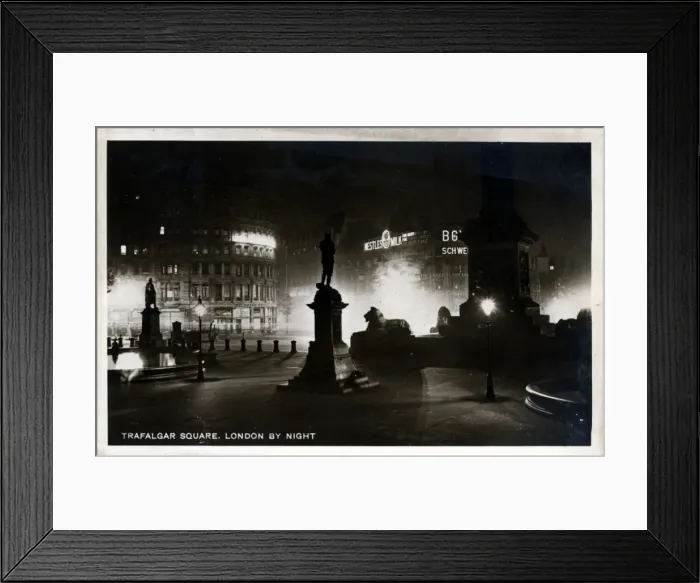 Framed Print : Trafalgar Square, London Framed Print : Trafalgar Square, London