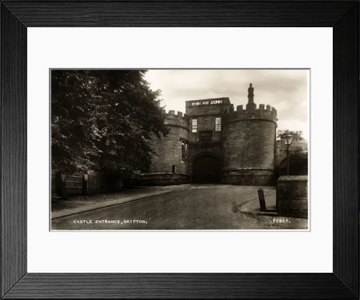 Framed Print : Castle Entrance, Skipton, Yorkshire Framed Print : Castle Entrance, Skipton, Yorkshire