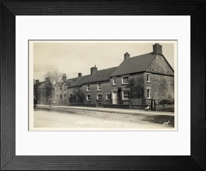 Framed Print : Street Scene, Appleton-le-Moors, Yorkshire