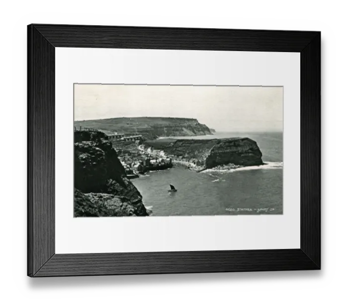 Framed Print : General View, Staithes, Yorkshire Framed Print : General View, Staithes, Yorkshire