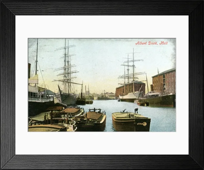 Framed Print : Albert Dock, Hull, Yorkshire Framed Print : Albert Dock, Hull, Yorkshire