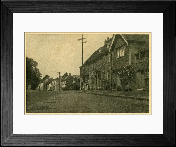 Framed Print : The Village, Bletchingley, Surrey Framed Print : The Village, Bletchingley, Surrey