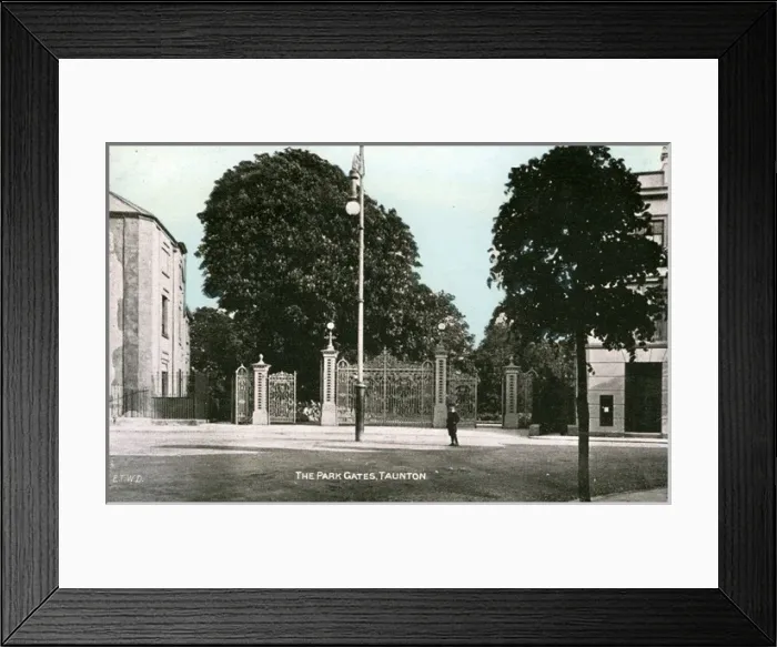 Framed Print : The Park Gates, Taunton, Somerset Framed Print : The Park Gates, Taunton, Somerset