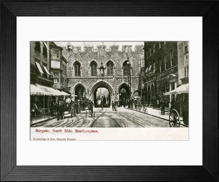 Framed Print : The Bargate, Southampton, Hampshire Framed Print : The Bargate, Southampton, Hampshire