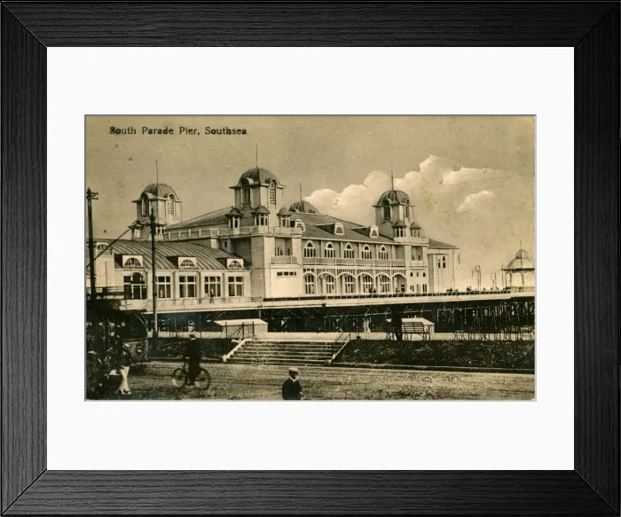 Framed Print : South Parade Pier, Southsea, Hampshire