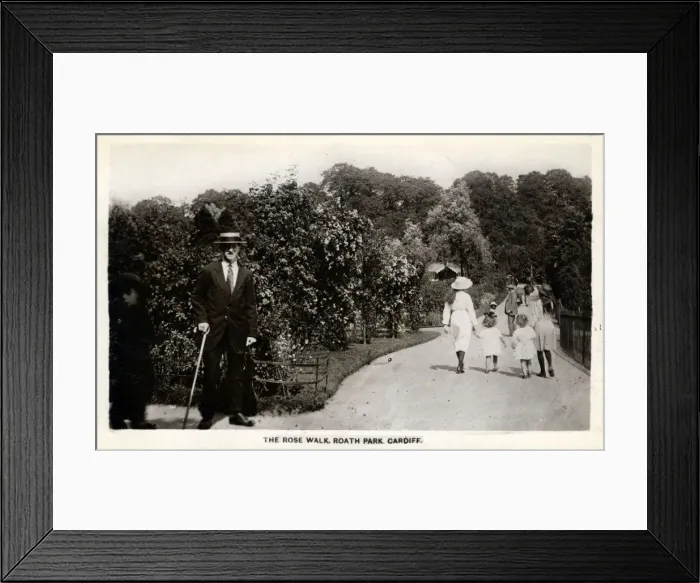 Framed Print : Roath Park, Cardiff, Glamorgan Framed Print : Roath Park, Cardiff, Glamorgan