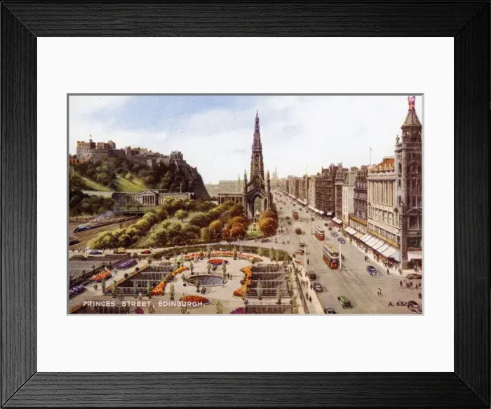 Framed Print : Princes Street, Edinburgh, Midlothian Framed Print : Princes Street, Edinburgh, Midlothian