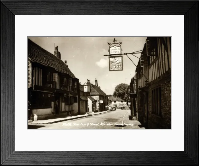 Framed Print : The Star Inn & Street, Alfriston, Sussex Framed Print : The Star Inn & Street, Alfriston, Sussex