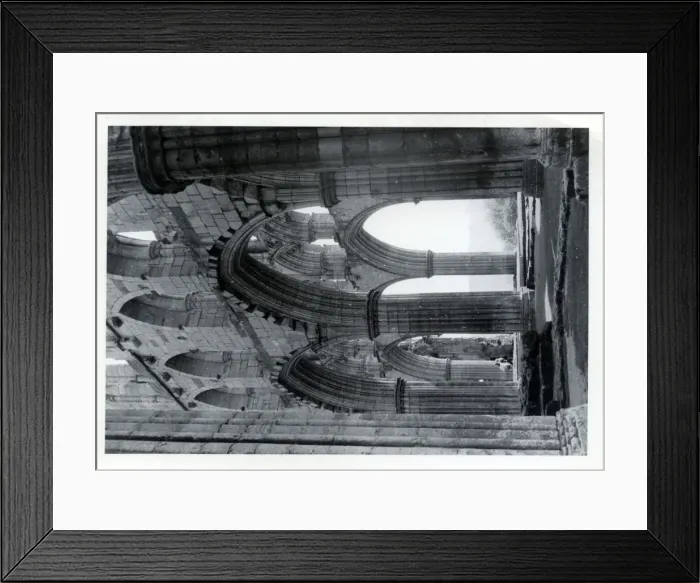 Framed Print : Rievaulx Abbey, Helmsley, Yorkshire Framed Print : Rievaulx Abbey, Helmsley, Yorkshire