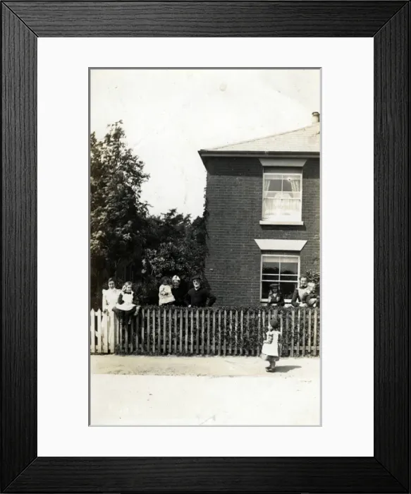 Framed Print : House & Family, Shirley, Hampshire Framed Print : House & Family, Shirley, Hampshire