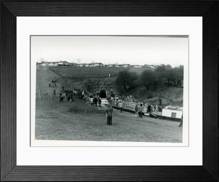 Framed Print : Canal Tunnel Entrance, Dudley, Worcestershire Framed Print : Canal Tunnel Entrance, Dudley, Worcestershire