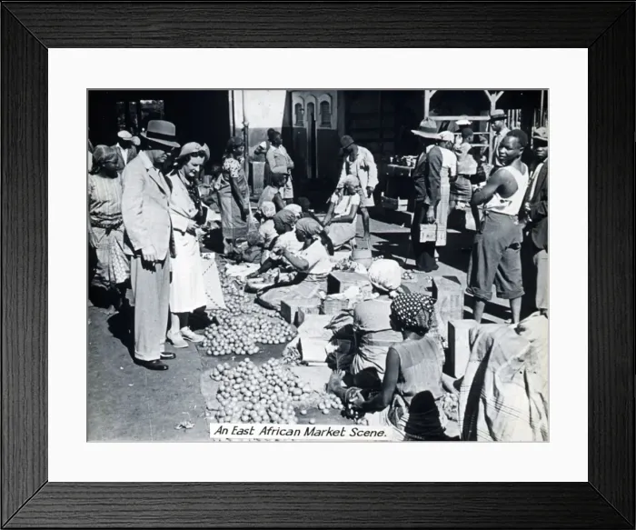 Framed Print : Mozambique - Market Scene Framed Print : Mozambique - Market Scene
