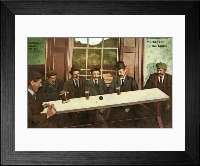 Framed Print : The Crooked House Pub, Himley, Staffordshire Framed Print : The Crooked House Pub, Himley, Staffordshire