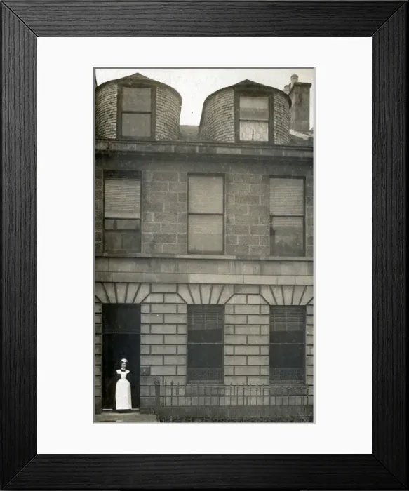 Framed Print : Terraced House, Edinburgh, Midlothian Framed Print : Terraced House, Edinburgh, Midlothian