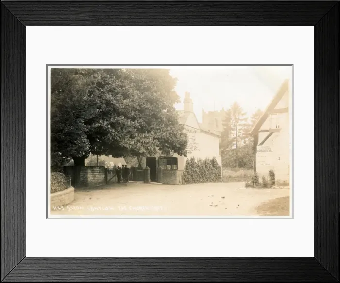 Framed Print : The Church Gates, Aston Cantlow, Warwickshire Framed Print : The Church Gates, Aston Cantlow, Warwickshire