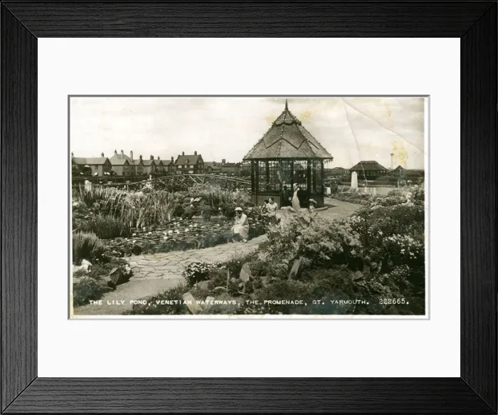 Framed Print : The Promenade, Great Yarmouth, Norfolk Framed Print : The Promenade, Great Yarmouth, Norfolk