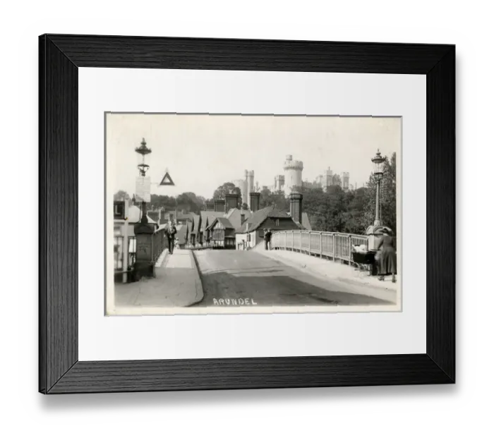 Framed Print : The Old Bridge, Arundel, England Framed Print : The Old Bridge, Arundel, England