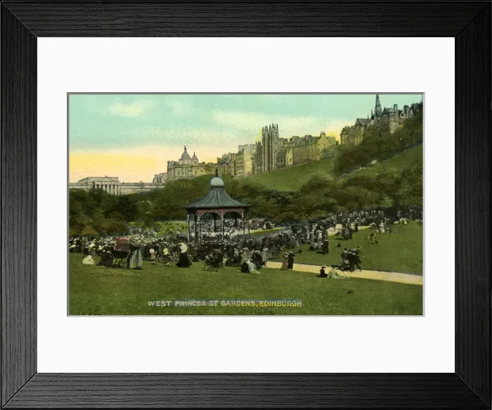 Framed Print : West Princes Street Gardens, Edinburgh, Midlothian Framed Print : West Princes Street Gardens, Edinburgh, Midlothian