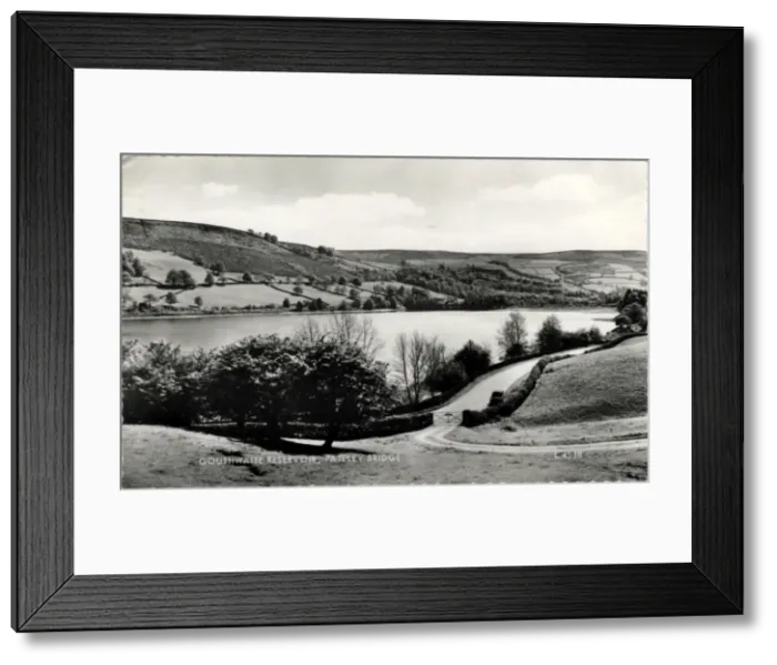 Framed Print : Gouthwaite Reservoir, Pateley Bridge, Yorkshire Framed Print : Gouthwaite Reservoir, Pateley Bridge, Yorkshire