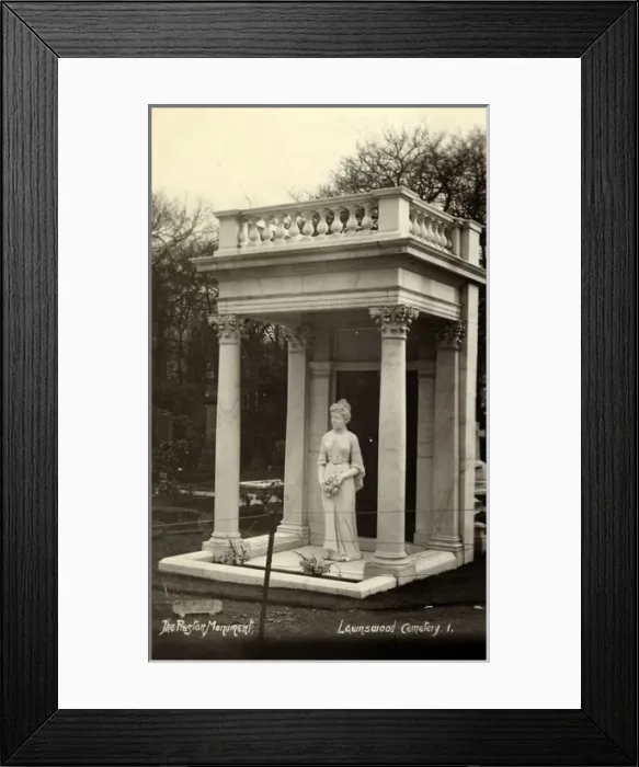 Framed Print : Lawns Wood Cemetery, Leeds, Yorkshire Framed Print : Lawns Wood Cemetery, Leeds, Yorkshire
