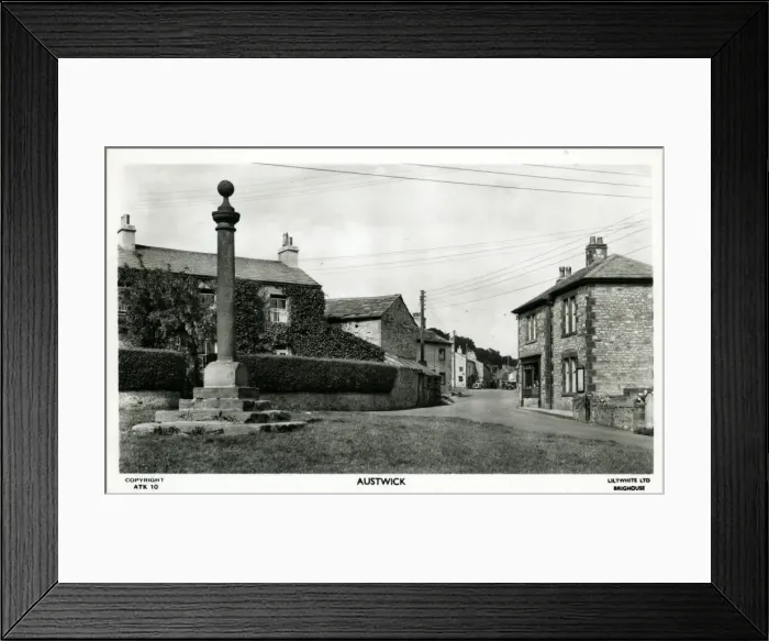 Framed Print : The Village, Austwick, Craven, England Framed Print : The Village, Austwick, Craven, England