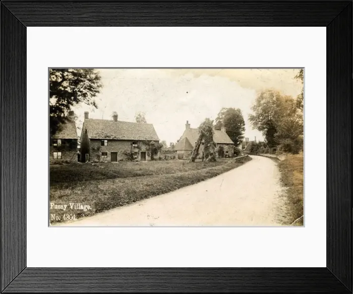 Framed Print : The Village, Pusey, Faringdon, England Framed Print : The Village, Pusey, Faringdon, England