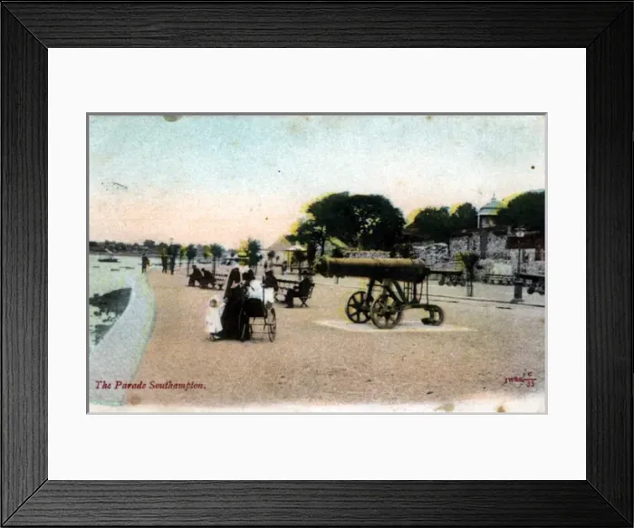 Framed Print : The Parade, Southampton, Hampshire Framed Print : The Parade, Southampton, Hampshire