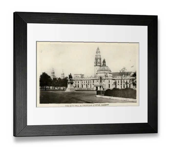 Framed Print : The City Hall, Cardiff, Glamorgan Framed Print : The City Hall, Cardiff, Glamorgan