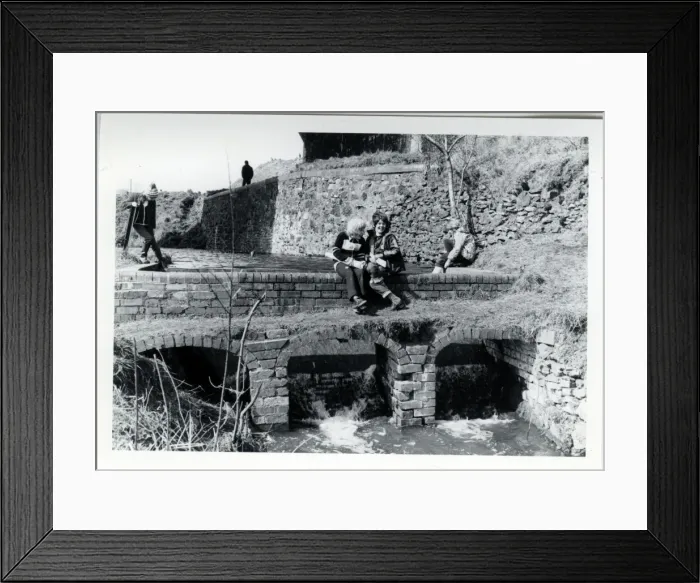 Framed Print : The Dudley Canal, Dudley, Worcestershire Framed Print : The Dudley Canal, Dudley, Worcestershire
