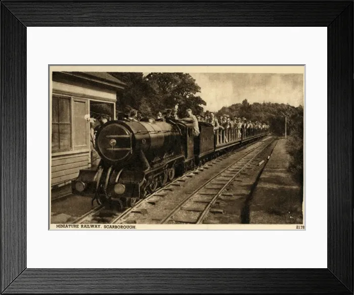 Framed Print : Miniature Railway, Scarborough, Yorkshire Framed Print : Miniature Railway, Scarborough, Yorkshire
