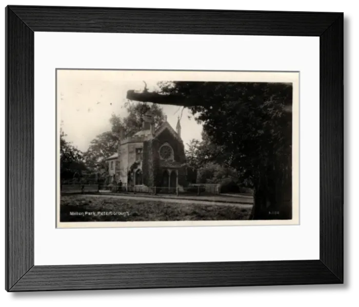Framed Print : Milton Park, Peterborough, Cambridgeshire Framed Print : Milton Park, Peterborough, Cambridgeshire