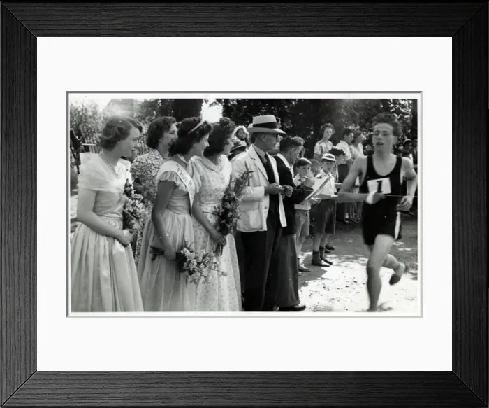 Framed Print : Fete, Ruislip, MiddleseX Framed Print : Fete, Ruislip, MiddleseX